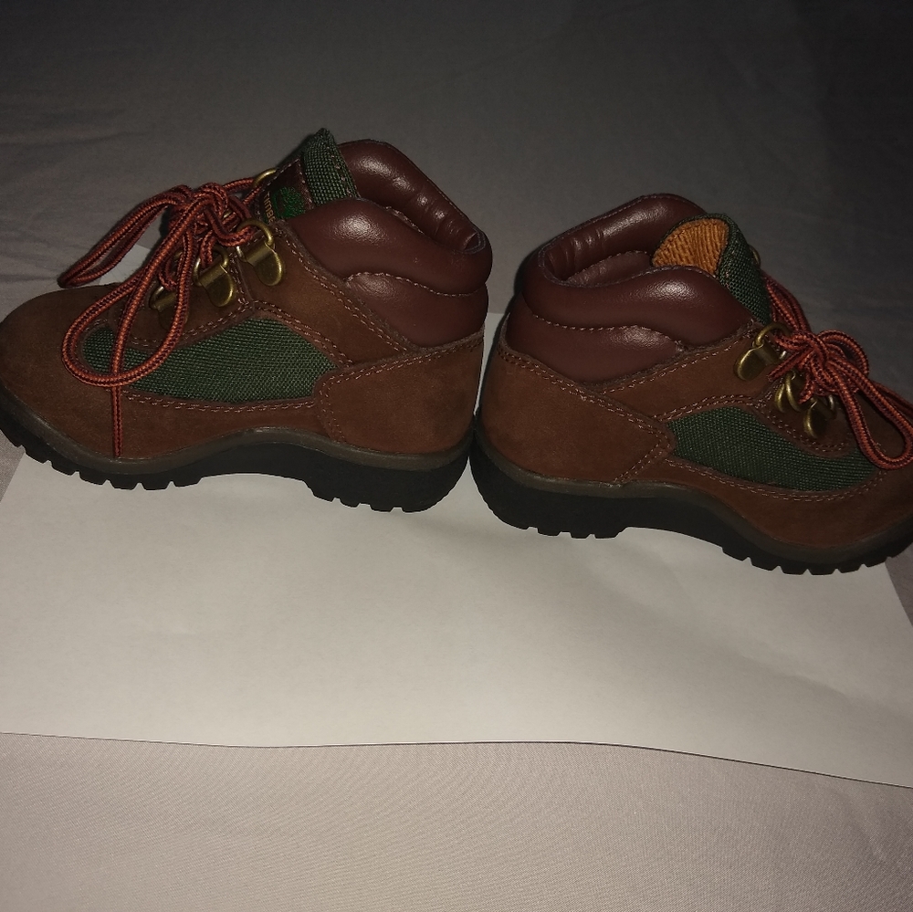 Kids boots